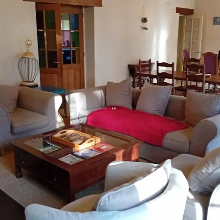 Château Magnifique: Renovated Retreat With Park Views And Game Holiday home *