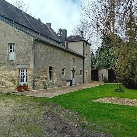 Château Magnifique: Renovated Retreat With Park Views And Game * Tilly-sur-Seulles