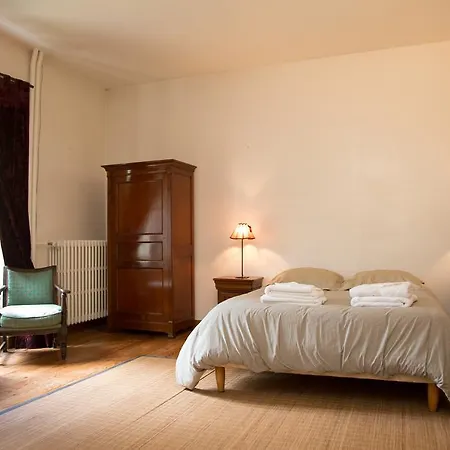 Château Magnifique: Renovated Retreat With Park Views And Game Holiday home Tilly-sur-Seulles