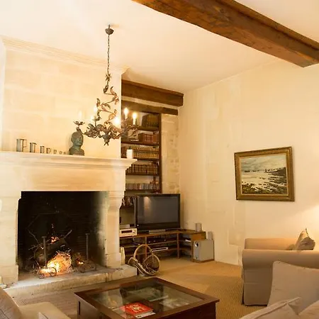 Holiday home Château Magnifique: Renovated Retreat With Park Views And Game Tilly-sur-Seulles
