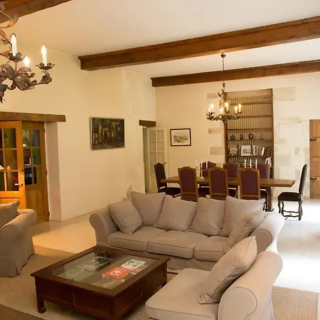 Holiday home Château Magnifique: Renovated Retreat With Park Views And Game Tilly-sur-Seulles