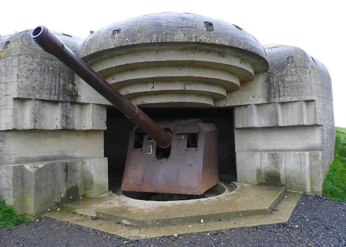 Magnifique Chateau Renove Proche Bourg Grand Parc Belle Terrasse Billard, Ping Pong, Proche Bayeux Et Plages Du Debarquement Сasa de vacaciones