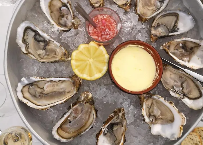 Magnifique Chateau Renove Proche Bourg Grand Parc Belle Terrasse Billard, Ping Pong, Proche Bayeux Et Plages Du Debarquement Tilly-sur-Seulles