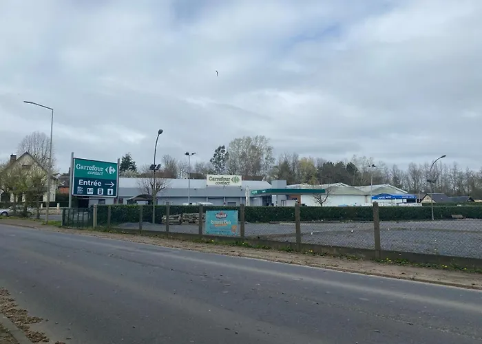 Сasa de vacaciones Magnifique Chateau Renove Proche Bourg Grand Parc Belle Terrasse Billard, Ping Pong, Proche Bayeux Et Plages Du Debarquement