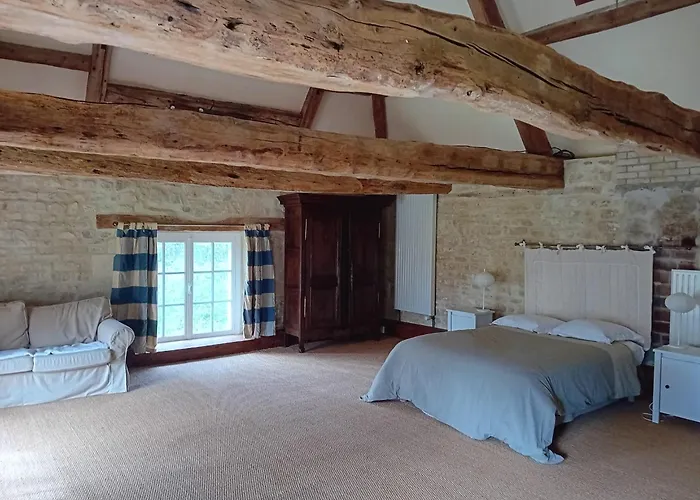 Magnifique Chateau Renove Proche Bourg Grand Parc Belle Terrasse Billard, Ping Pong, Proche Bayeux Et Plages Du Debarquement *