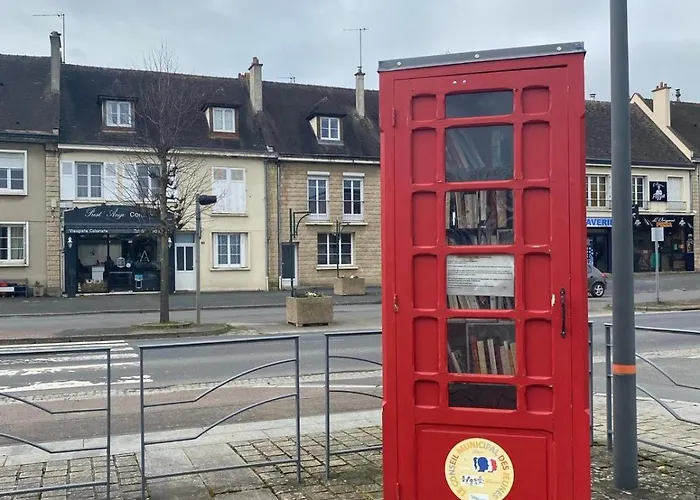 Magnifique Chateau Renove Proche Bourg Grand Parc Belle Terrasse Billard, Ping Pong, Proche Bayeux Et Plages Du Debarquement