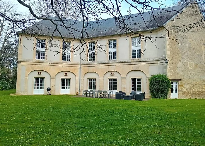 Magnifique Chateau Renove Proche Bourg Grand Parc Belle Terrasse Billard, Ping Pong, Proche Bayeux Et Plages Du Debarquement