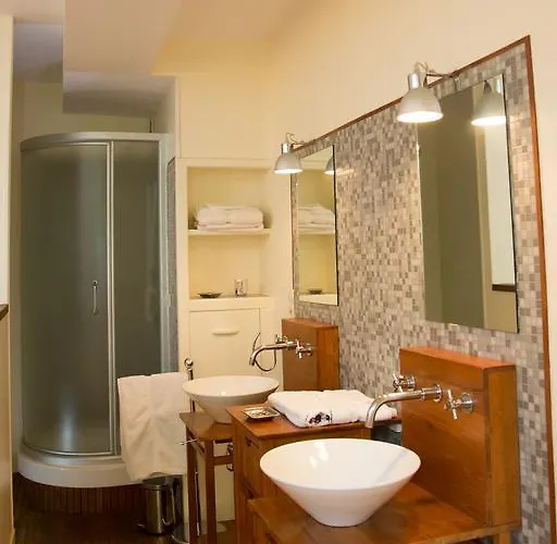 Magnifique Chateau Renove Proche Bourg Grand Parc Belle Terrasse Billard, Ping Pong, Proche Bayeux Et Plages Du Debarquement *