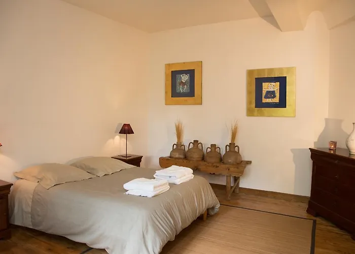 Сasa de vacaciones Magnifique Chateau Renove Proche Bourg Grand Parc Belle Terrasse Billard, Ping Pong, Proche Bayeux Et Plages Du Debarquement