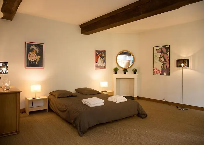 Magnifique Chateau Renove Proche Bourg Grand Parc Belle Terrasse Billard, Ping Pong, Proche Bayeux Et Plages Du Debarquement Сasa de vacaciones