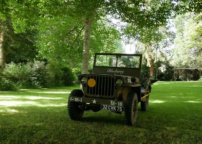 Magnifique Chateau Renove Proche Bourg Grand Parc Belle Terrasse Billard, Ping Pong, Proche Bayeux Et Plages Du Debarquement *