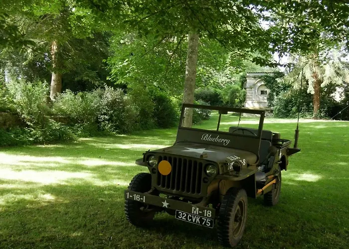 Magnifique Chateau Renove Proche Bourg Grand Parc Belle Terrasse Billard, Ping Pong, Proche Bayeux Et Plages Du Debarquement Tilly-sur-Seulles